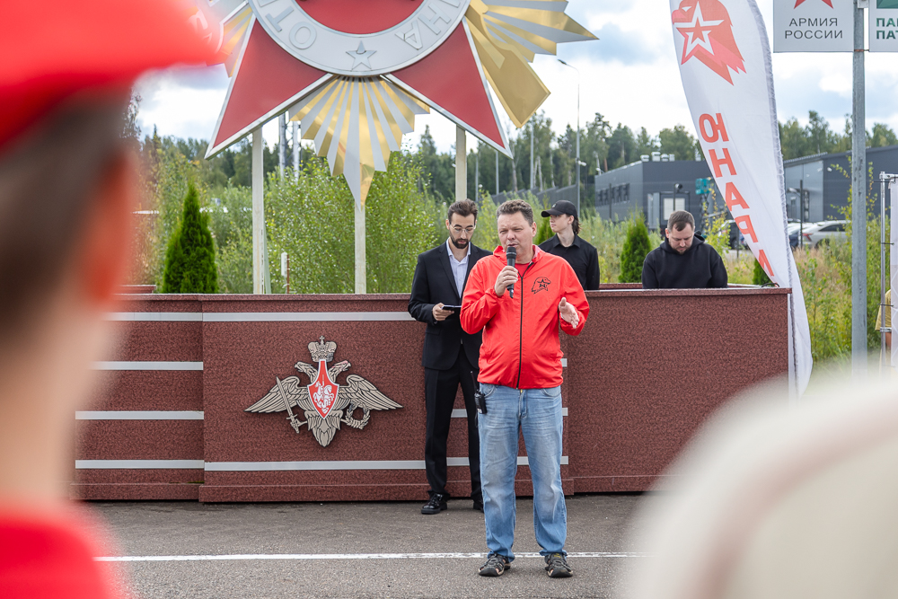 Военно-спортивная игра «Юный страж порядка» в парке «Патриот»