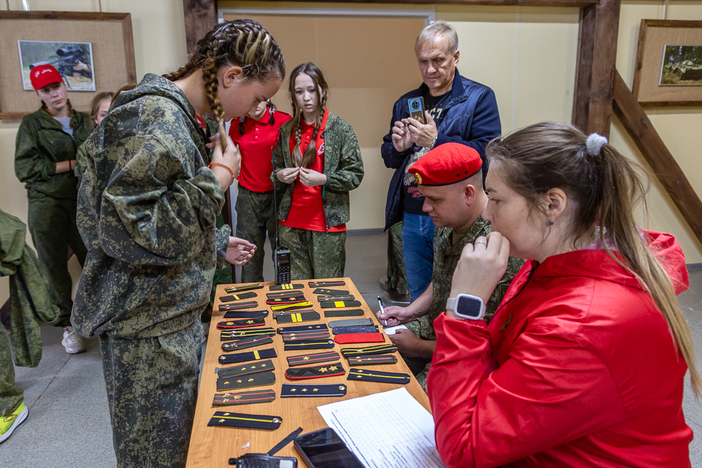 Военно-спортивная игра «Юный страж порядка» в парке «Патриот»