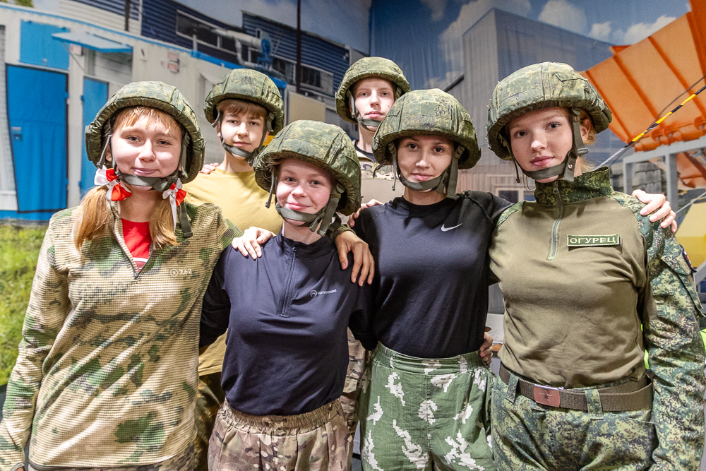 Военно-спортивная игра «Юный страж порядка» в парке «Патриот»